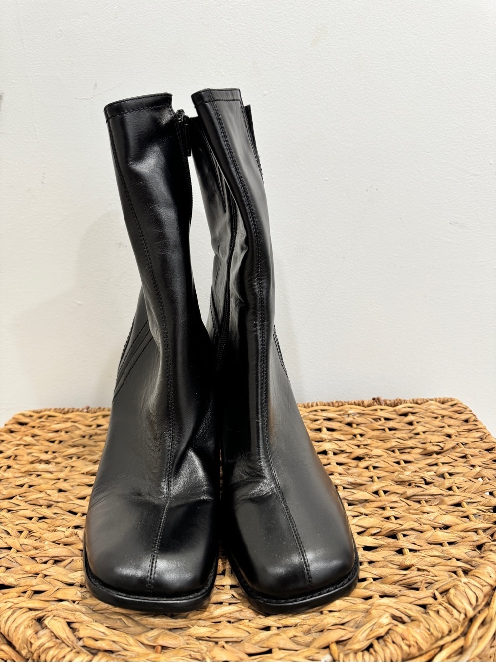 Classic Black Block Heel Boots - Women Size 10 - Picture 3 of 8